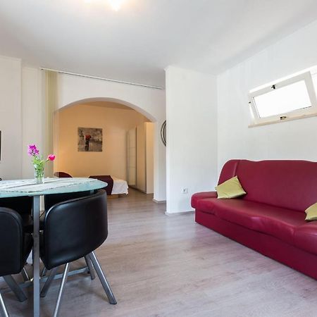 Apartments Kaline ポドストラナ エクステリア 写真